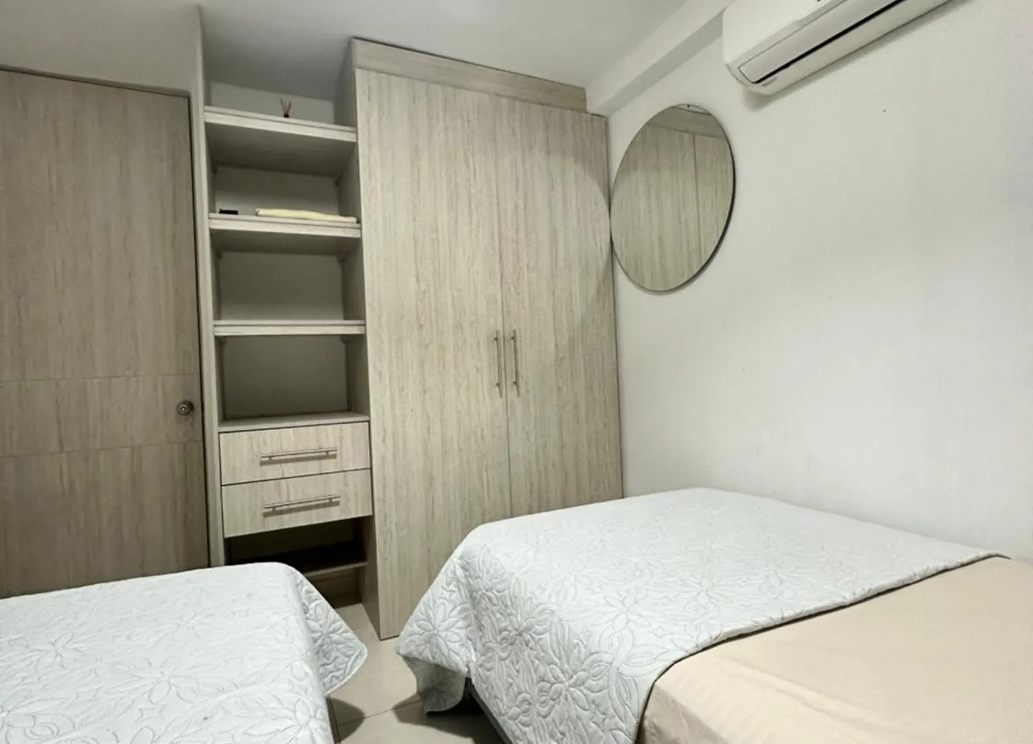 Apartamento Exclusivo En El Norte Barranquilla Amoblado ,3 Parqueadero Privados ,3 Habitaciones Privadas Con Aire Acondicionado Recepcion 24 Horas Piscinas Gym Vista Al Rio Apartman